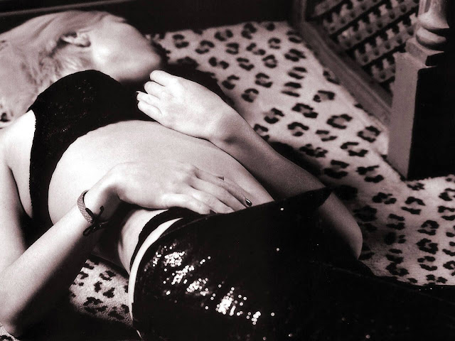 Hot and Sexy Girls Wallpapers 400Pics.jpg