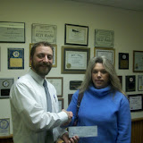 Kim Entzminger of Washington chose $1000 cash from KCII for her prize.