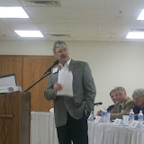 Jim Stephens with Free County (against zoning) welcomes the audience to the meeting. (KCII NEWS)