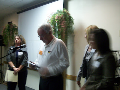 Ted Drain (White Shirt) accepts the Main Street Volunteer of the Year Award on behalf of hist late Wife Mary Ann (KCII NEWS) Ted Drain (White Shirt) accepts the Main Street Volunteer of the Year Award on behalf of hist late Wife Mary Ann (KCII NEWS)