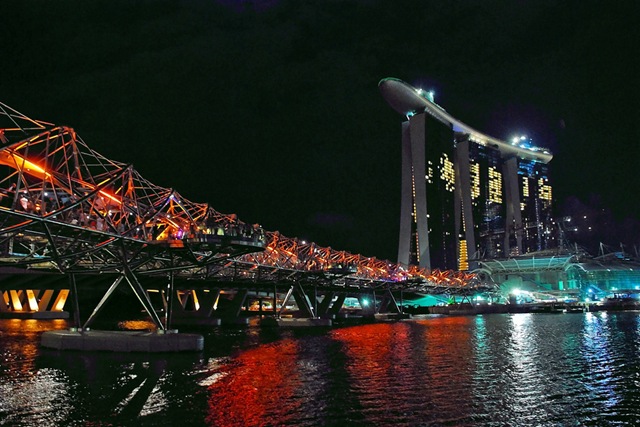 [marina sands2[4].jpg]
