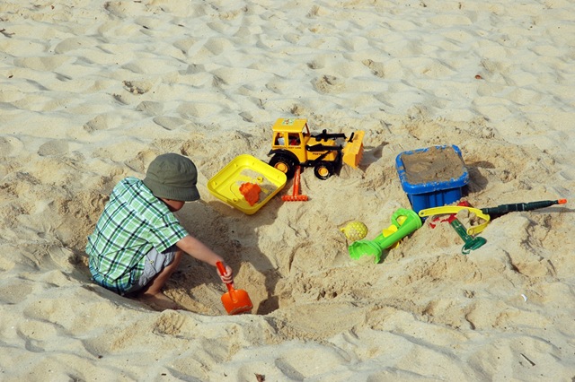 [beach4.jpg]
