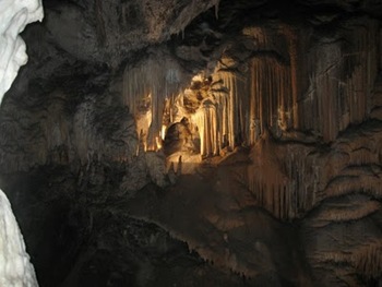 cave_castle_slovenia_17