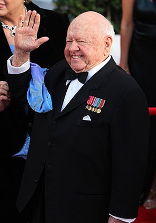 mickey-rooney-sag-280x400