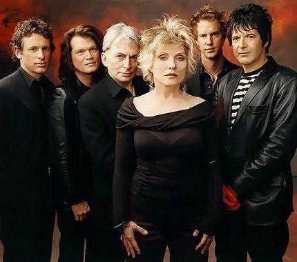 [blondie_wideweb__430x380[5].jpg]