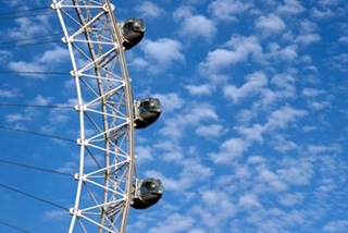 london_eye_blue_sky