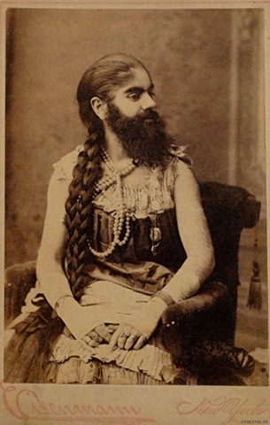 [a-real-bearded-woman[5].jpg]