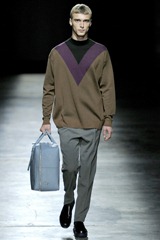 Prada (1) Prada (1)