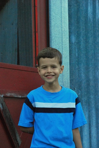 [b farm pics of kids 068[3].jpg]