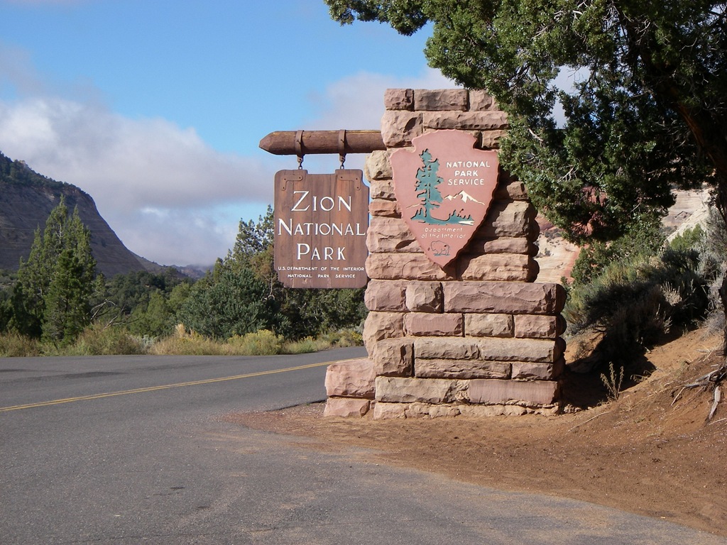 [Zion, Grand Canyon 001[4].jpg]