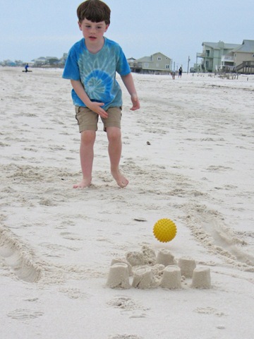 [beachvacay2009_1134_edited-1[2].jpg]