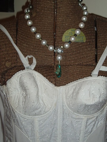 [trunkshowflyer 016[2].jpg]