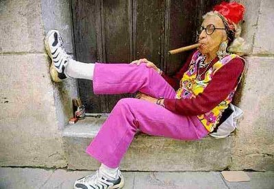 [old-lady-smoking-cigar[3].jpg]