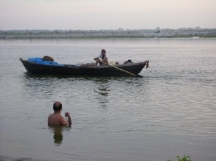 [Ganga4July093.jpg]
