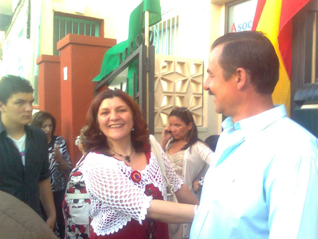 http://lh3.ggpht.com/_gq9_-hWZUzs/S_uOgyc8jzI/AAAAAAAAAdg/YmX7HAbQdi8/s640/Isa%20Loma%20Royo.jpg