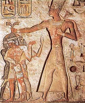 [ramses-y-el-imperio-nuevo3.png]