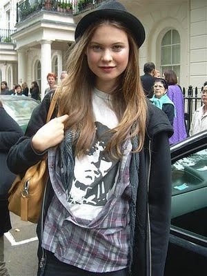 [Behati_Prinsloo1[4].jpg]