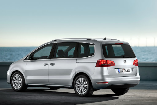 Volkswagen-Sharan-2010-3.jpg