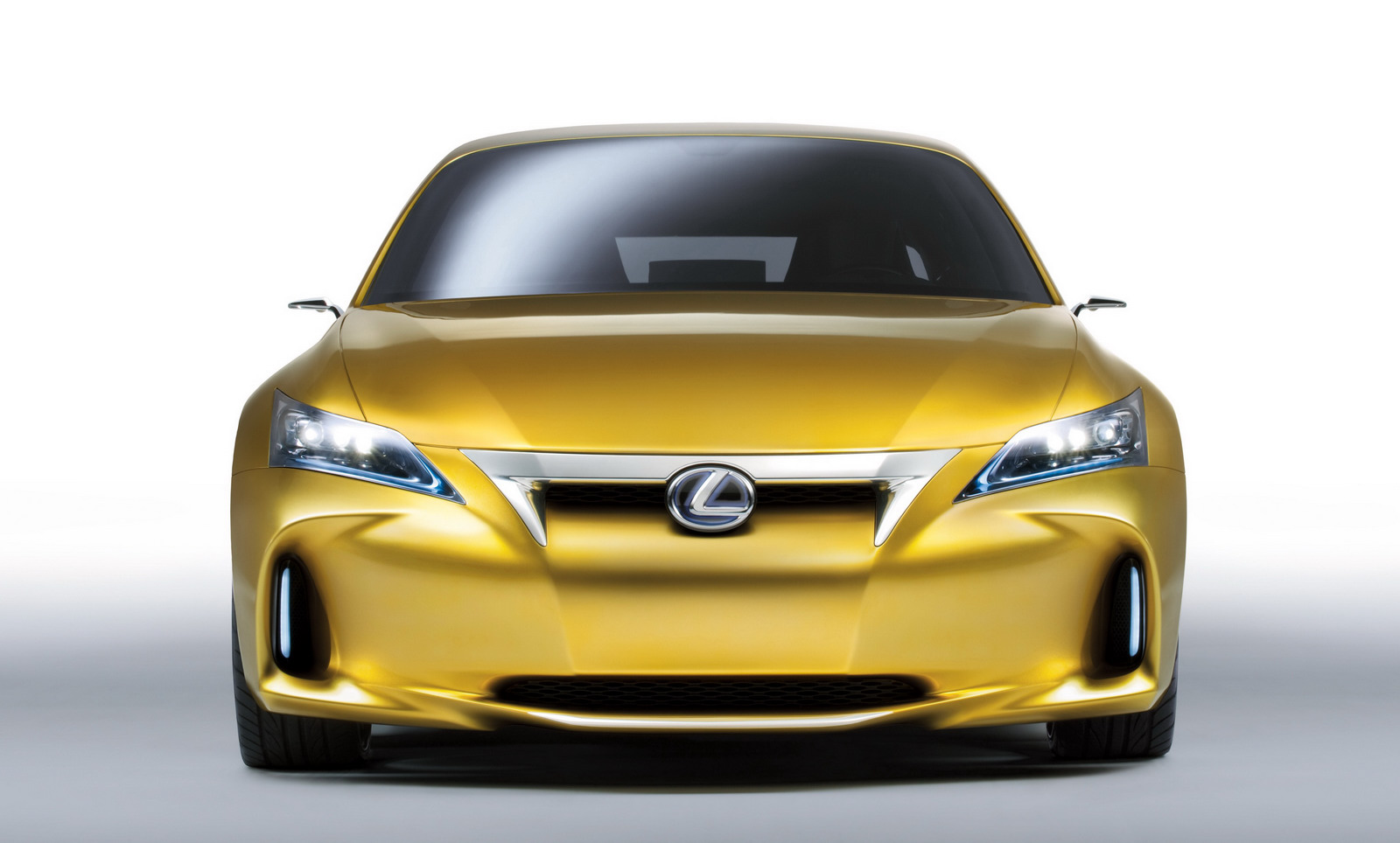 [Lexus-_LF-Ch_2.jpg]