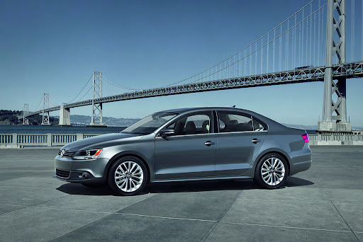 2011-Volkswagen-Jetta-8.jpg
