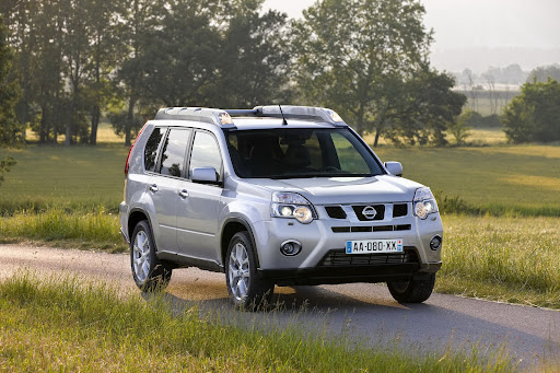 2010-Nissan-X-Trail-4.JPG