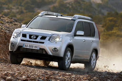2010-Nissan-X-Trail-24.JPG