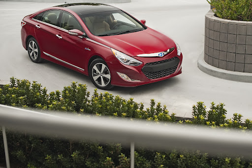 Hyundai-Sonata-Hybrid-4.JPG