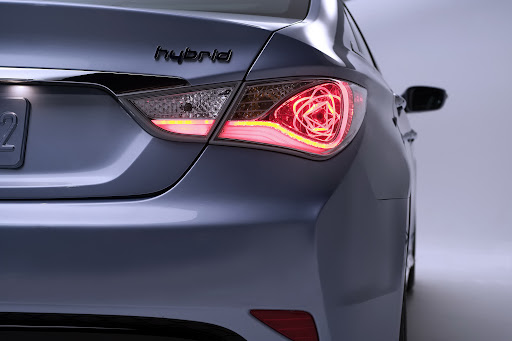 Hyundai-Sonata-Hybrid-20.JPG
