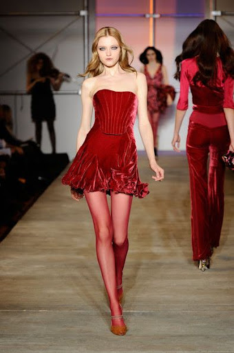 Zac%2BPosen%2BRunway%2BFall%2B2010%2BMBFW%2BGytCLIAAvfEl 2010 Fashion Show: Zac Posen