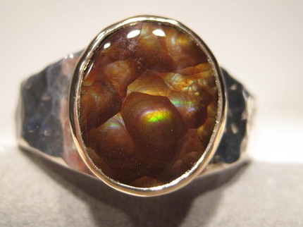 il 430xN.115651971 Ring: An accessory for a modern man