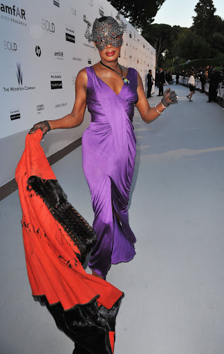 100024409 10 Fashion For Great Cause: AIDS Benefit Gala 2010