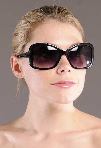 msbutt2505 443x650 Summer Sizzling Sunglasses