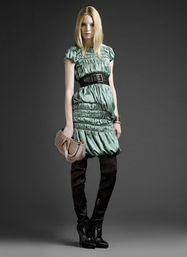 0d054864 ceeb 47ad 8769 63c1b51db670 Burberry Prorsum Resort 2011 Collection