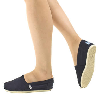 Toms Womens Fashion Footwear 1300405870m3 main Toms Womens Fashion Footwear