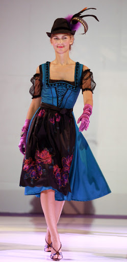 Tracht%2BCountry%2BAutumn%2B2010%2BInternational%2BFair%2B81oXcwY5 yQl Autumn 2010 International Fair
