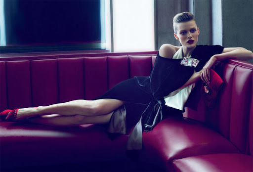 giorgioarmanicampaign12 Giorgio Armani Fall 2010 Ad Campaign