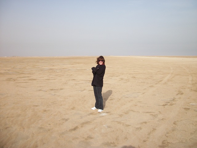 [Debbie in desert[3].jpg]