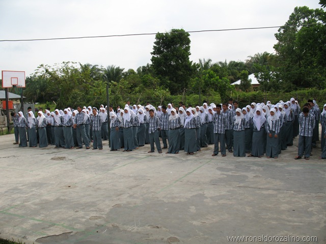 [OSIS SMA Pintar Mengadakan Class Meeting Bertepatan Dengan Tahun Baru Hijriyah 1431 H3[6].jpg]