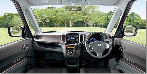 2011-Suzuki-Solio-dashboard