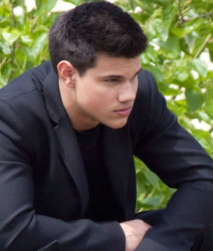 Casa de los Swan - Página 2 Taylor-lautner-619-0