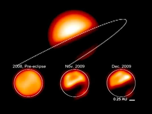 É uma estrela binária eclipsante que durante muito tempo....