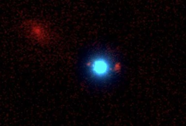 lente gravitacional gerada pelo quasar