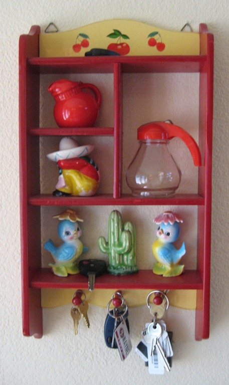 [vintage red kitchen shelf1 (1)[3].jpg]