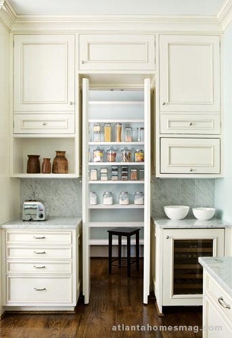 [091103_EGDines_KitchenWinners_07[1][3].jpg]