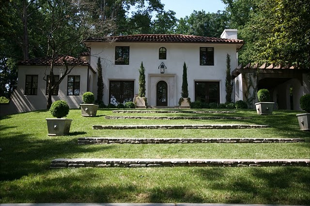 [Mediterranean+Masterpiece+-+Front+Yard[1][4].jpg]
