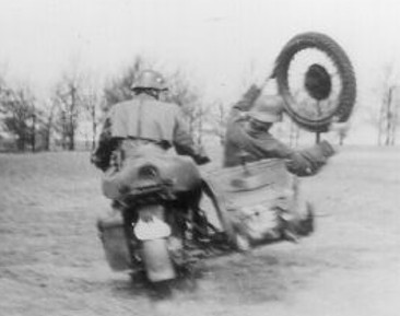 [motoaqy8.jpg]