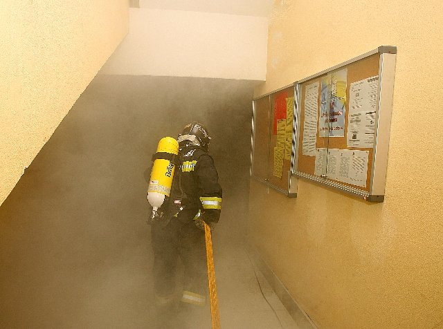 [Evacuación Ayuntamiento 2_640x476[3].jpg]