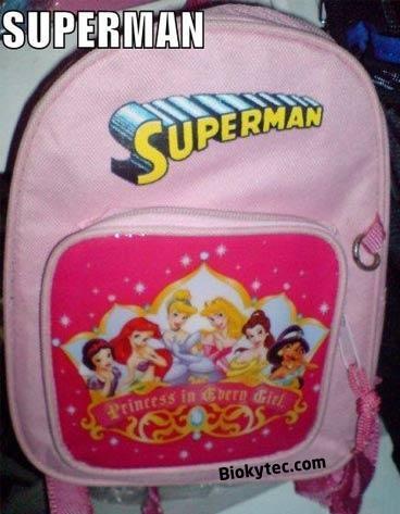 la mochila de superman que es de las princesas Disney - www.Biokytec.com -bye