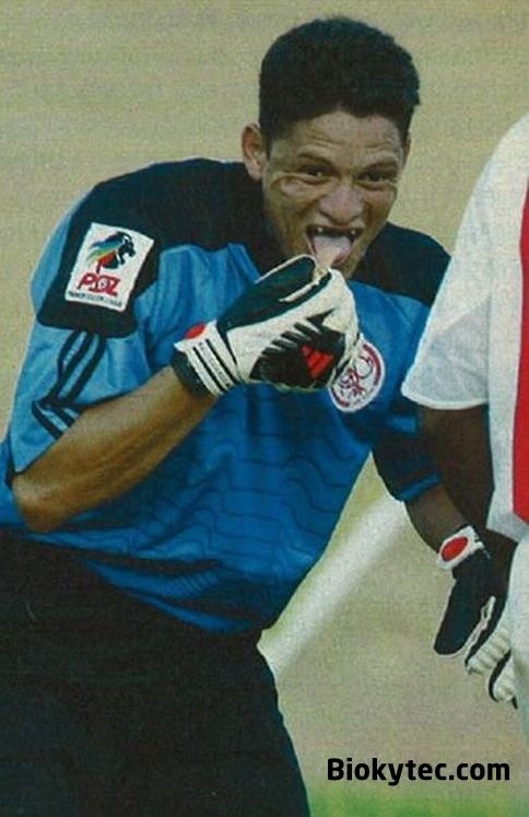 fuera dentadura de arbitro - www.Biokytec.com-4