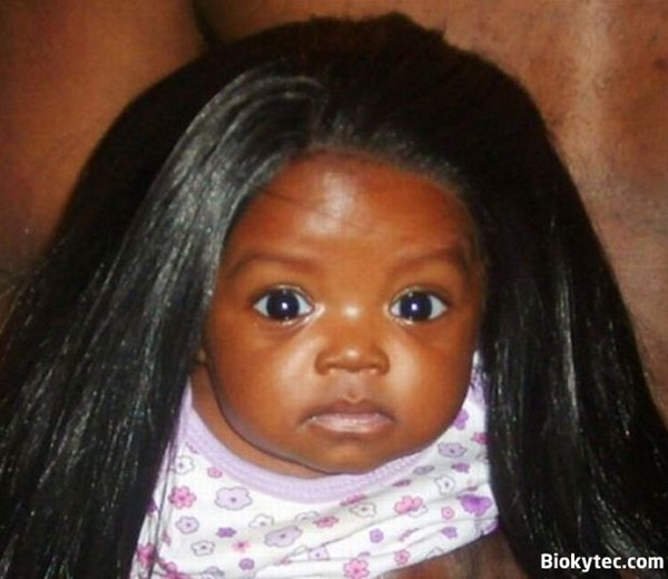 El_bebe_negro_con_peluca - www.Biokytec.com.com